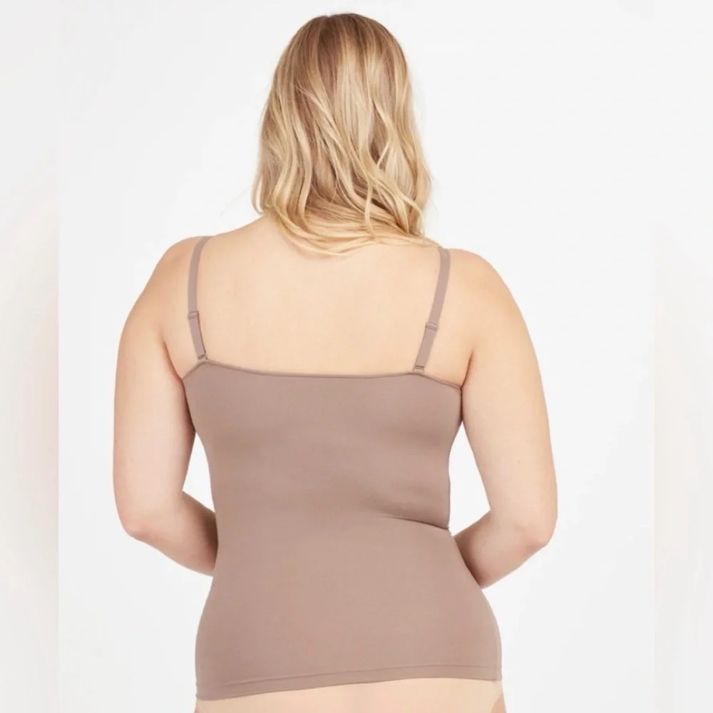 NWOT Spanx Socialite Lightweight Shaping Camisole With Adjustable Straps Size 1X